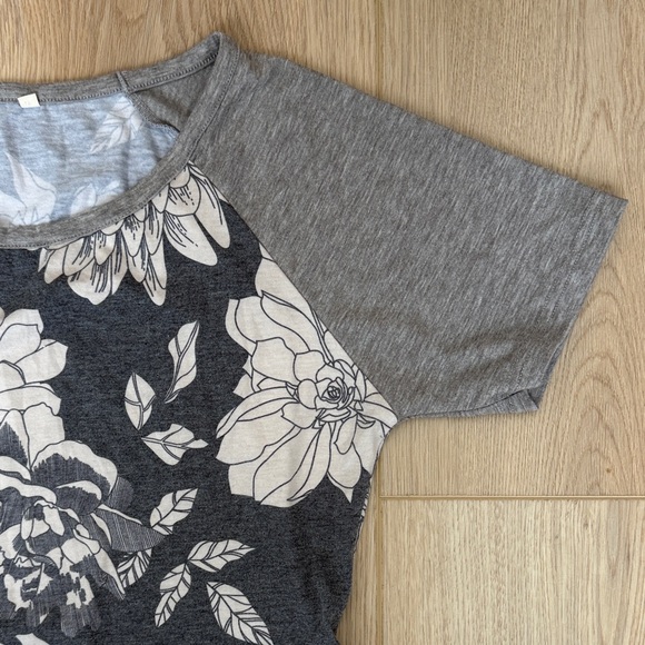 PinkBlush Floral Gray Raglan Short Sleeve Maternity T-Shirt Bodycon Midi Dress - Picture 3 of 9